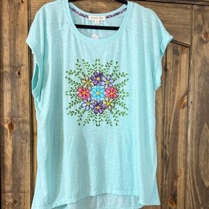 Clover & Pine Aqua Floral Embroidered Tee